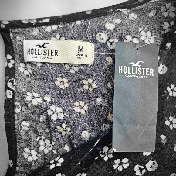 Hollister - Picture 2 of 5
